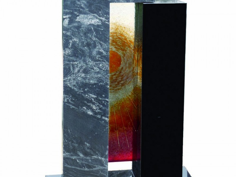Form_1236-mitGlas-Modell-Grabstein-Höpingen-Grabmal