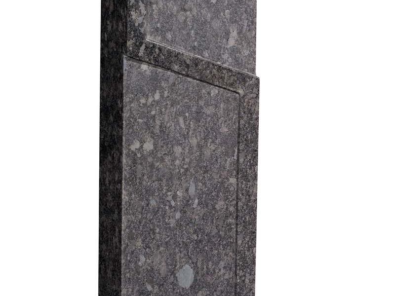 Form_15-16-Modell-Grabstein-Frankenau-Grabmal